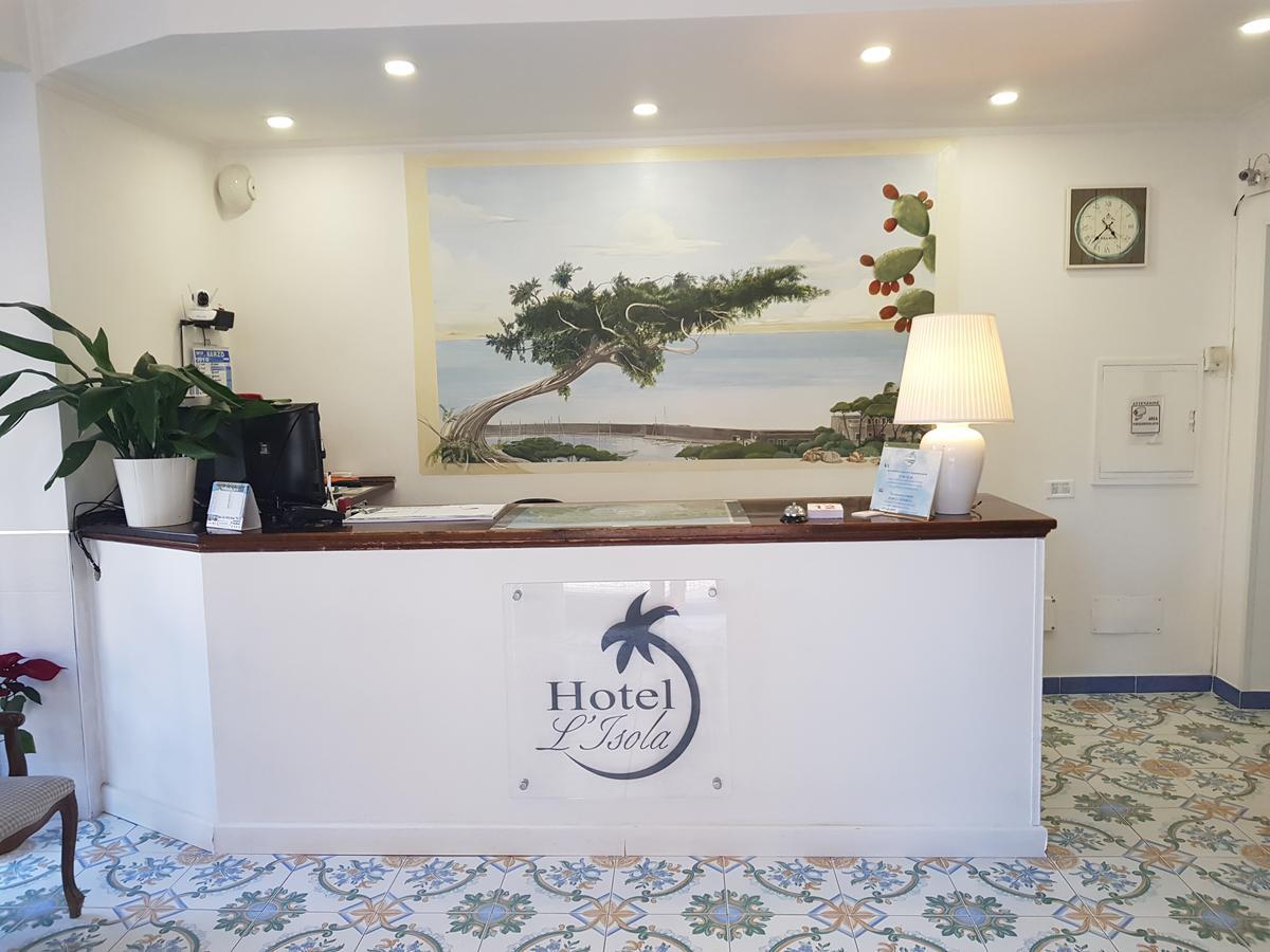 Hotel L'Isola Santa Marinella Exterior foto